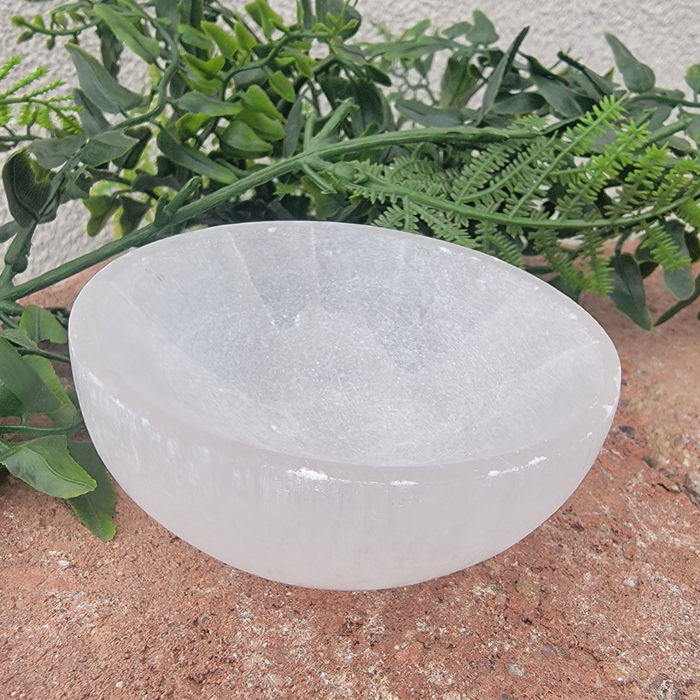 Selenite Smudge Bowl & Crystal Charging Station 3.25"