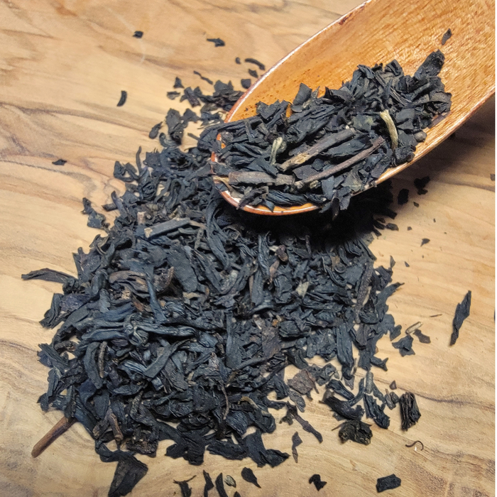 scoop of Chocolate Caramel Cluster Black Tea