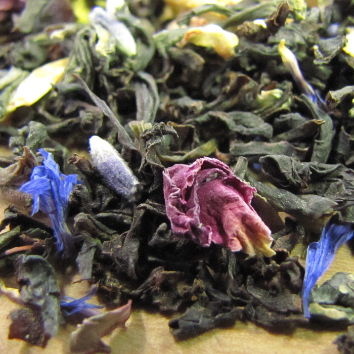 close up of French Blend Black/Green Tea